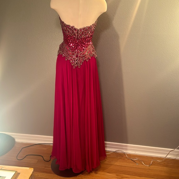 Mike Benet vintage formal sequin and beaded gown - Picture 6 of 8